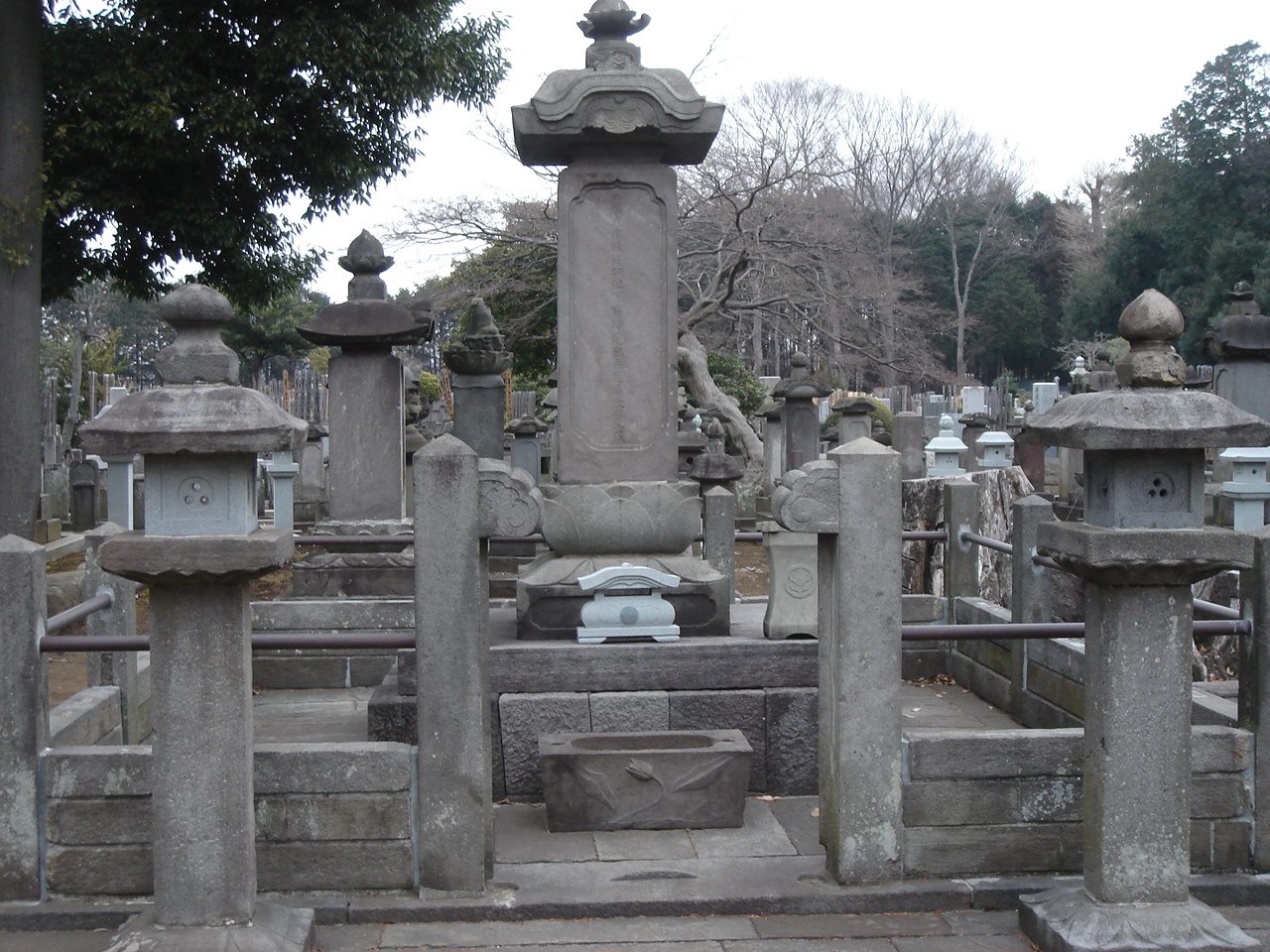 井伊直恒の墓(豪徳寺)