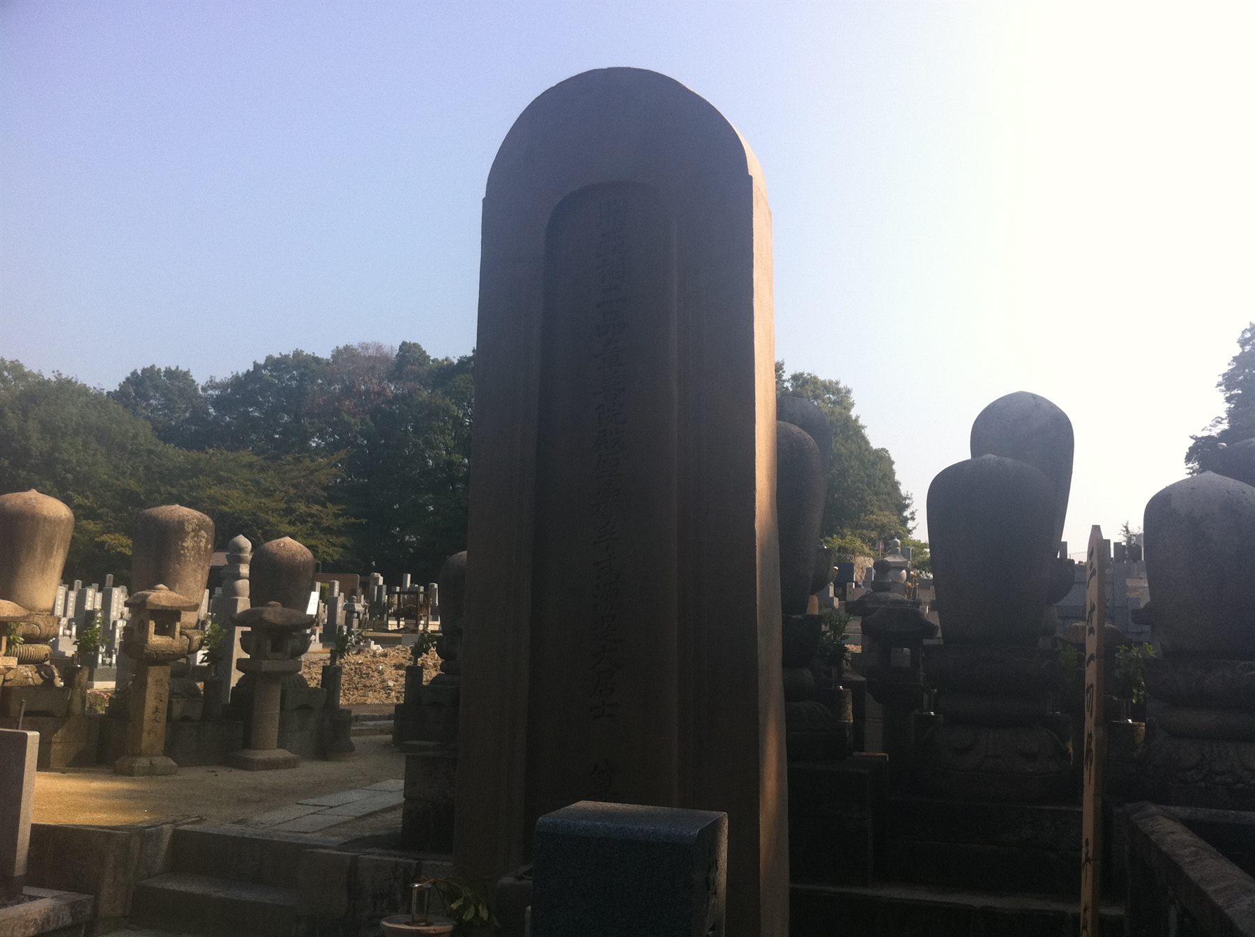 徳川宗春の墓